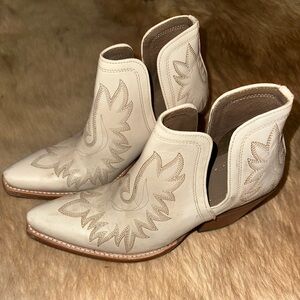 Ariat Booties